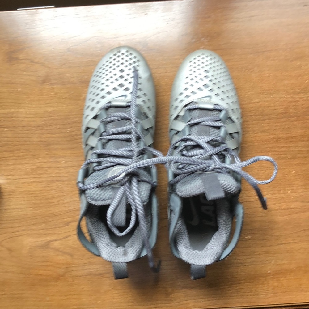 Women’s Nike lacrosse cleats